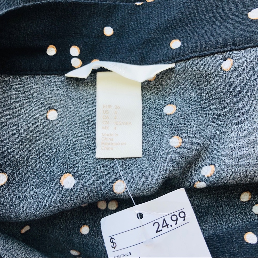 NEW H&M Crepe Button Skirt - Picture 6 of 7